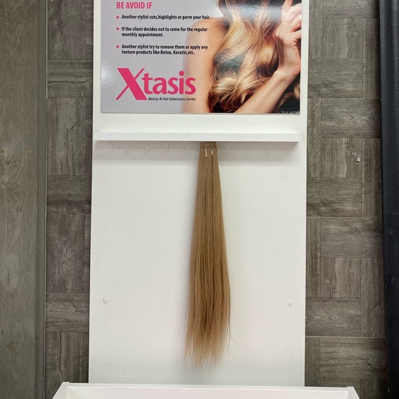 Blonde #9.93 Tape In Hair Extensions 24” - Picture 2 of 3